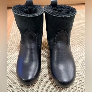 No. 6 Pull-on Shearling Clog Boot on Mid Heel in Black Suede 5” Suze 38